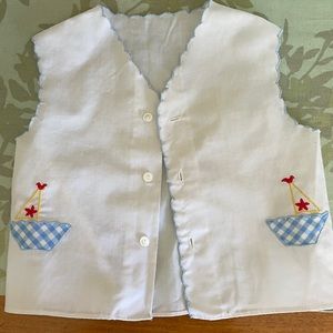 Vintage 👶 baby boy button down vest w/ sailboat